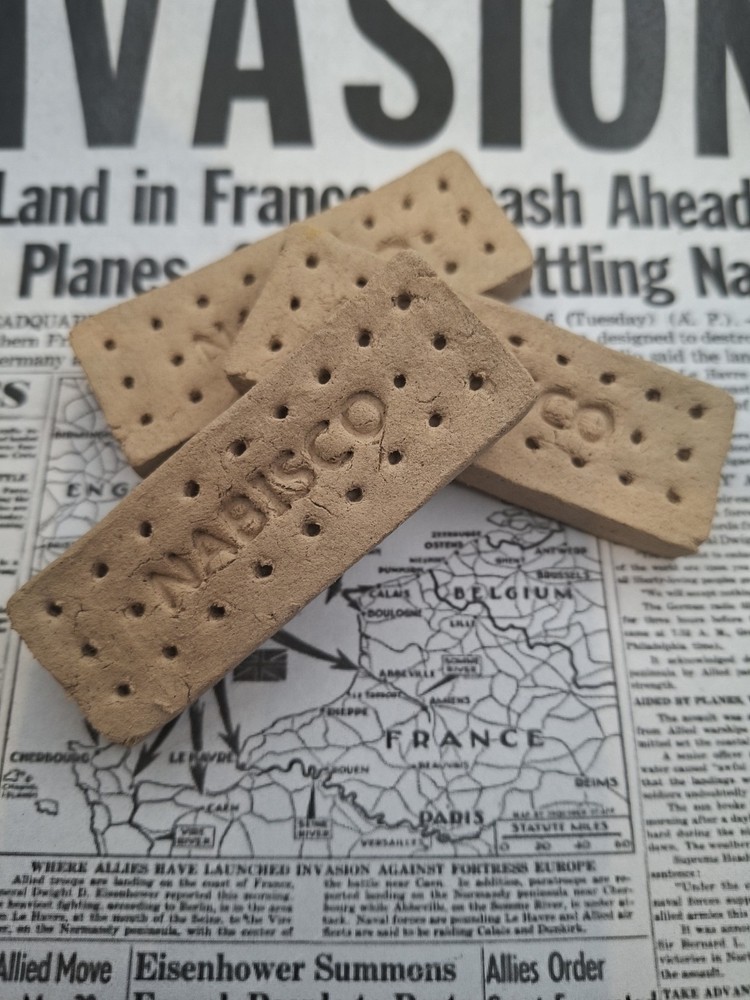 K Ration Nabisco biscuit - WW2 American ration - Non perishable prop