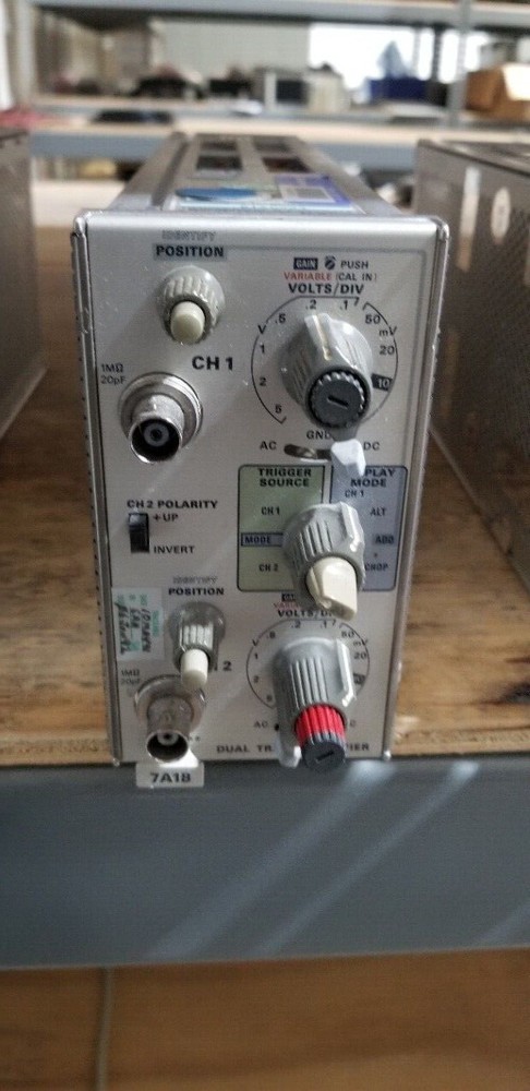 Tektronix 7A18 Dual Trace Amplifier Plug In Unit #14 READ!!