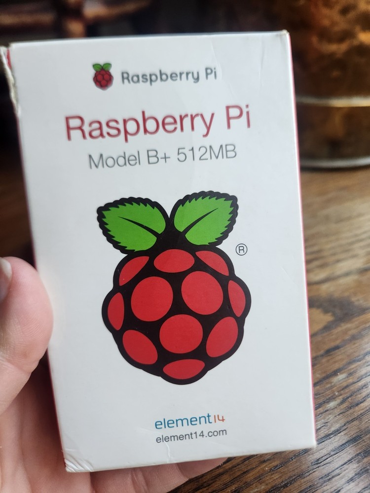 Raspberry Pi Model B 512MB Ram