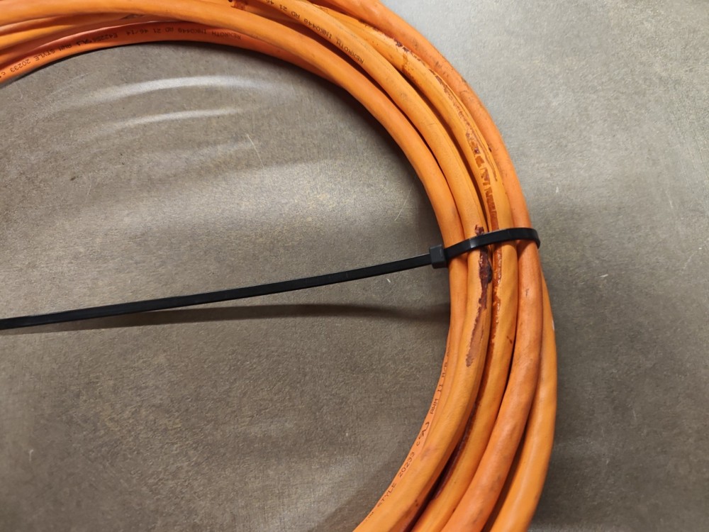 Used Rexroth R911277697 Encoder Cable IKS4374 9M Length