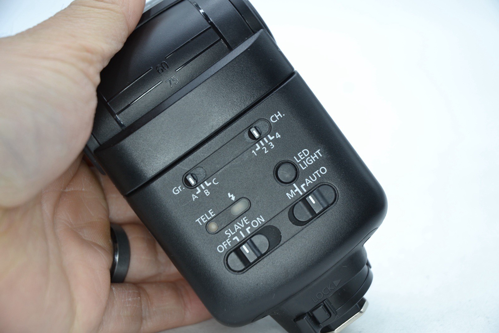 Canon Speedlite 320EX Hot Shoe Flash