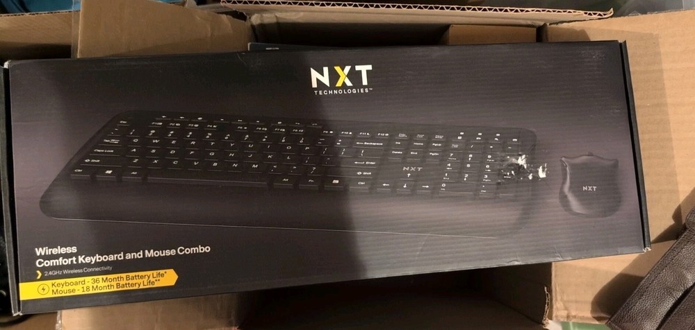 NXT TECHNOLOGIES Wireless Desktop Keyboard & Mouse Combo USB Interface 2.4 GHz