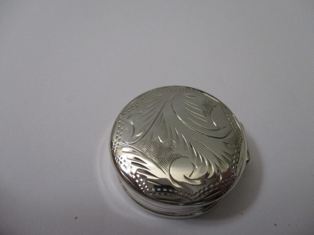 Sterling silver pill box round shape engraved on top solid 925 silver