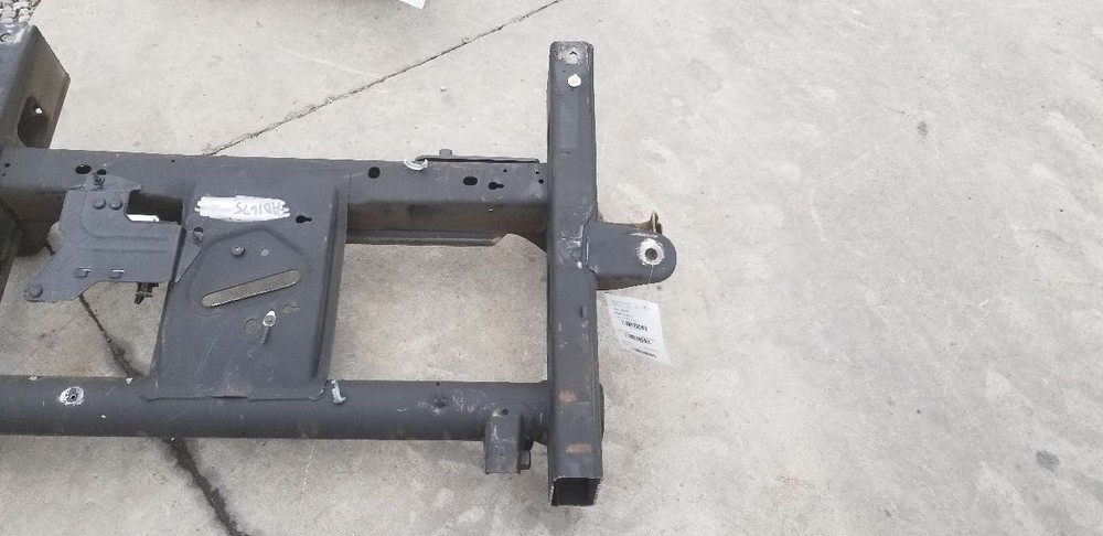 17 CHEVY SILVERADO 2500 REGULAR CAB REAR FRAME SECTION CUT