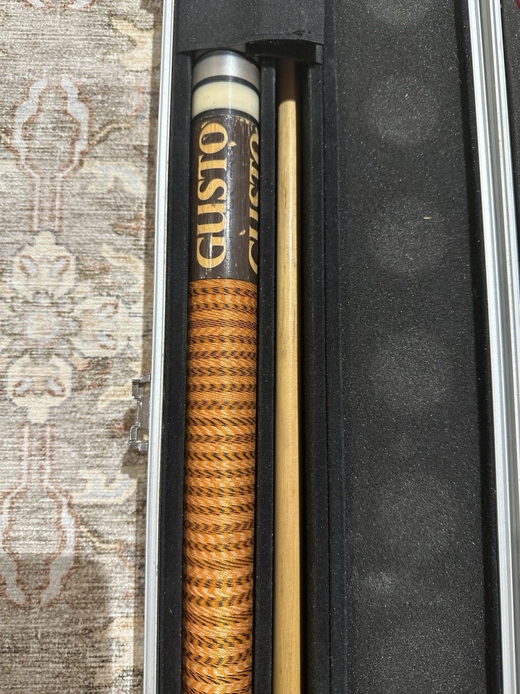 Brunswick Centennial Pool Balls Set With Aramith Case And 2 Schlitz Pool Sticks
