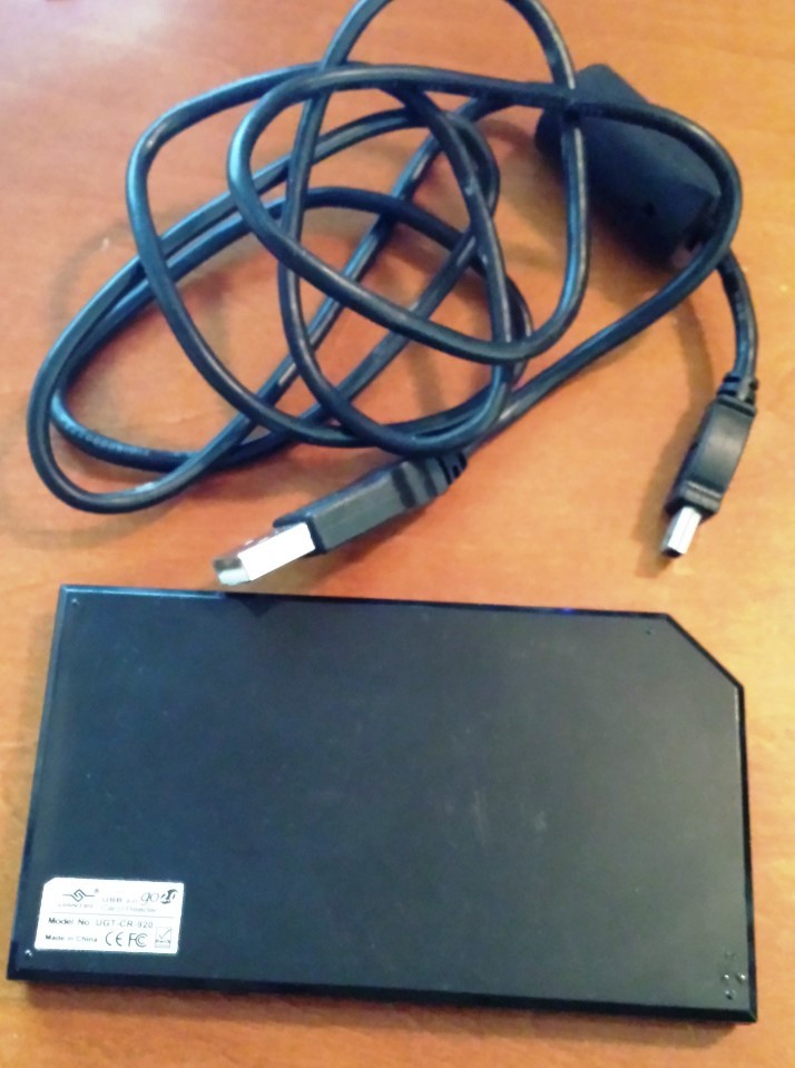 Handy 4" USB 2.0 Memory Card Reader/Writer Vantec UGT-CR-920