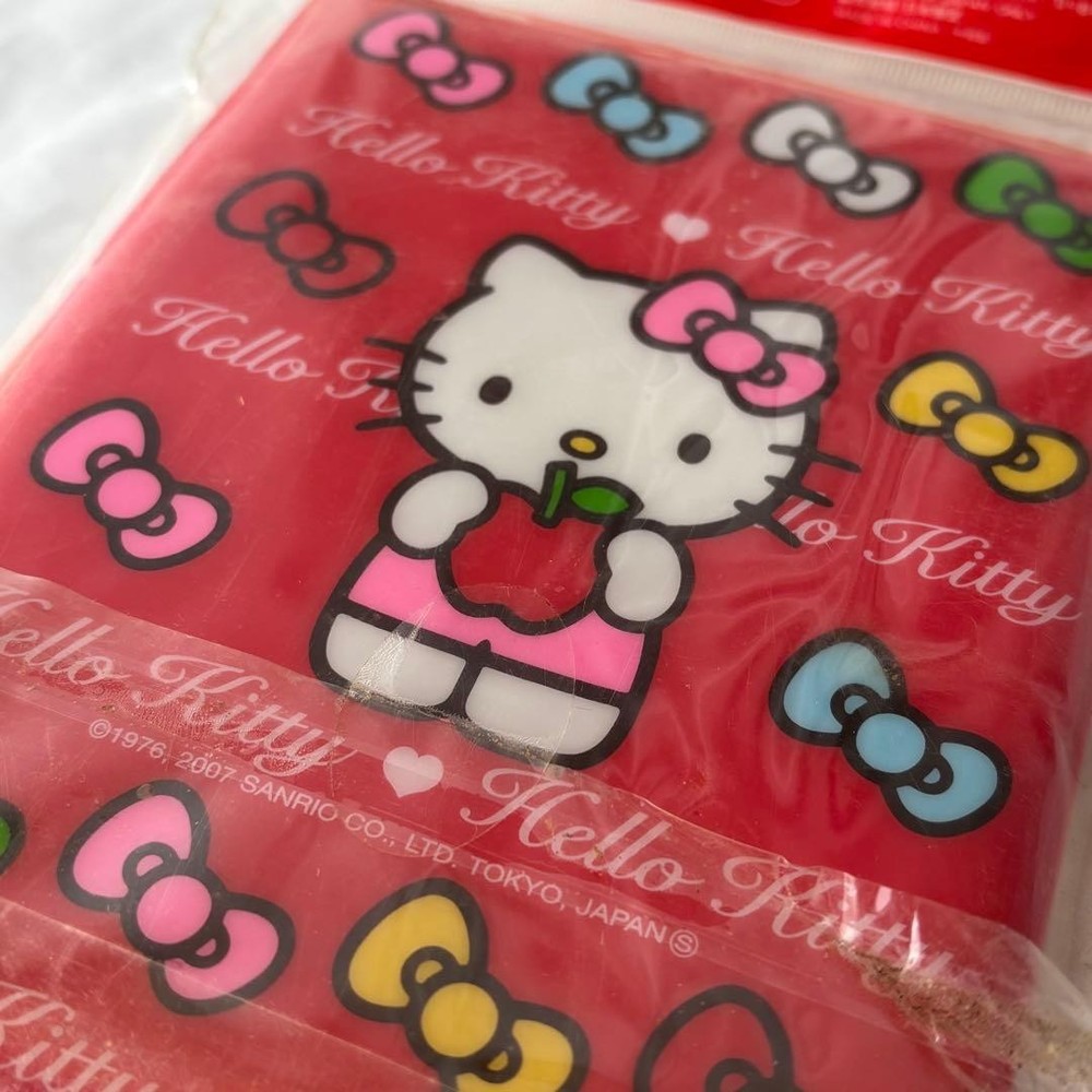 Unopened / with key] 2007 Hello Kitty System Notebook Red Original Notebook