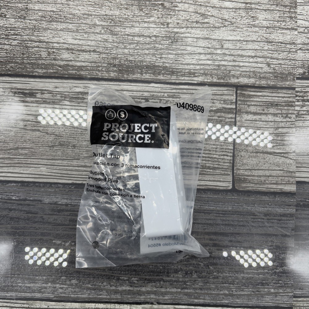 Project Source Adapter 15-Amp 3-wire Single To Triple White Basic {EE}