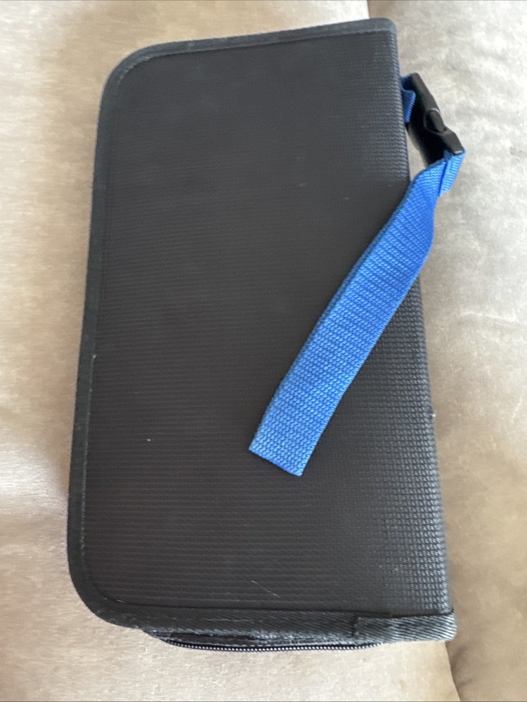 Case Logic CD/DVD/Blu-ray Storage Binder Case 96 disc capacity Blue Gray