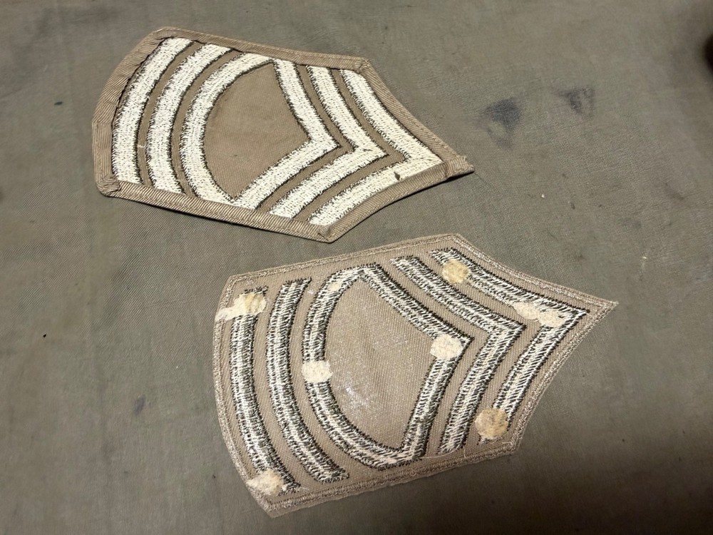 ORIGINAL WWII US ARMY NCO MASTER SERGEANT JACKET INSIGNIA CHEVRONS