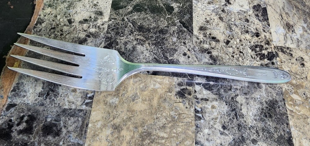 👌ANTIQUE c1921 GROSVENOR PTRN SILVERPLATED MEAT 🥩 SERVING FORK MONOGRAMMED B