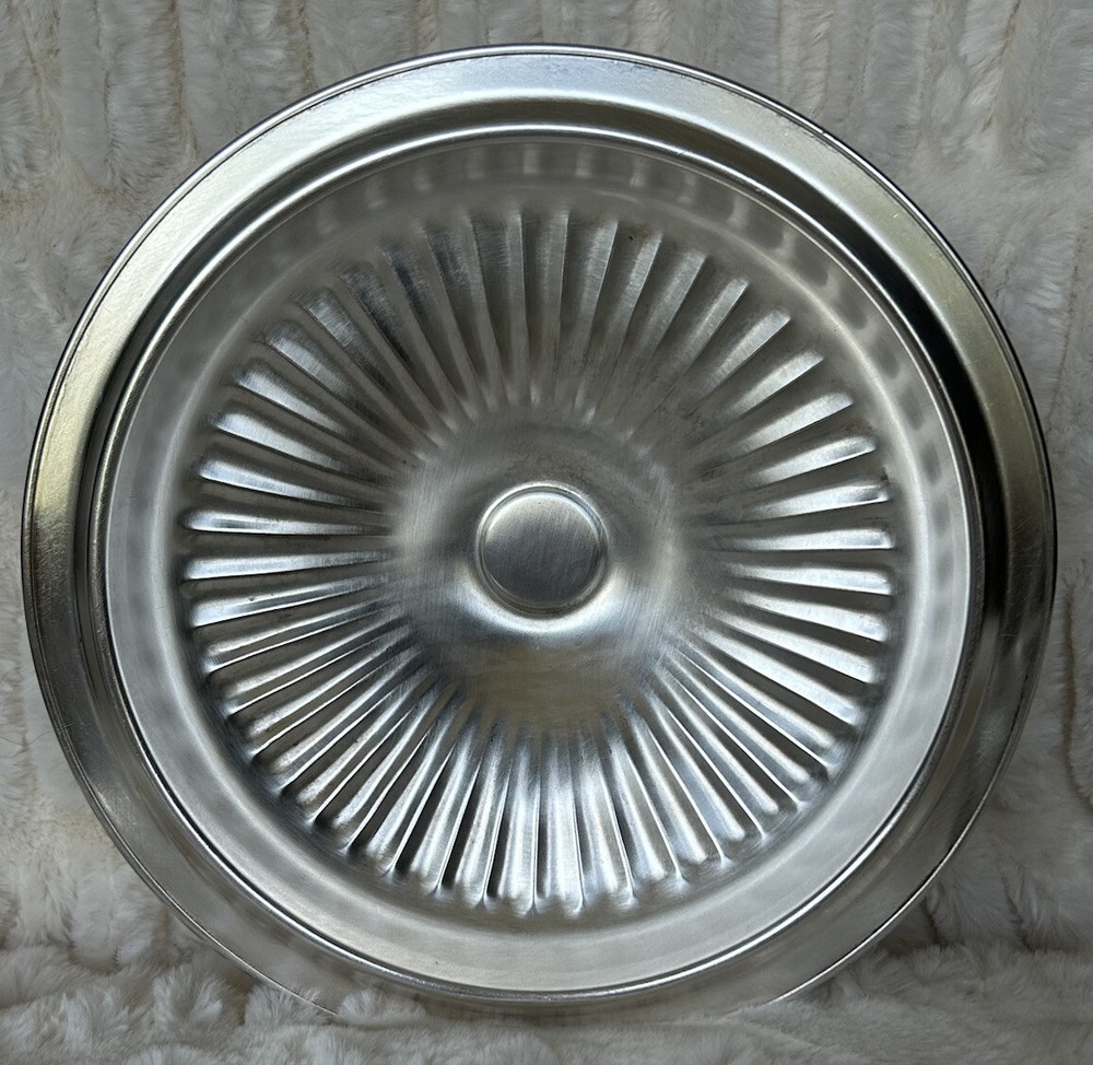 Crosby Handled Silver-plated Casserole Dish With Lid & Pyrex Casserole Dish Vtg