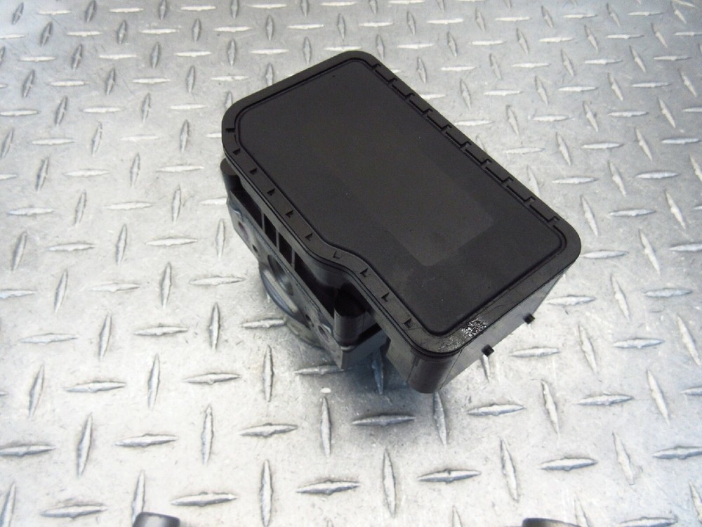 2015 13-16 Triumph Trophy 1215 SE ABS Brake Pump Module Control Delay