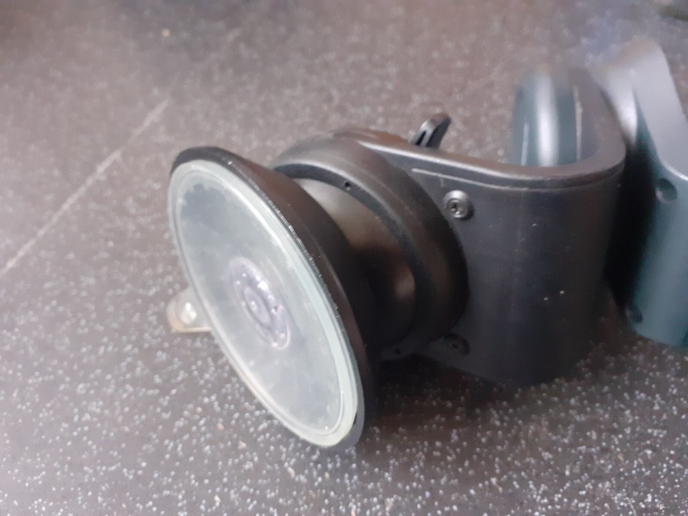 Via Michelin SAT NAV X-960, Sat Nav Windscreen Mount