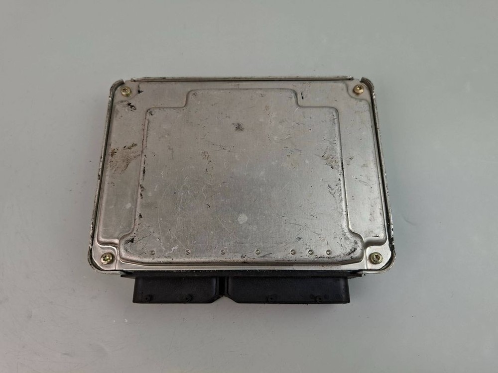 Volkswagen Passat B5 1998 Engine Control Module 038906019DS