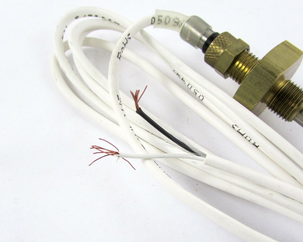 Mamac Systems TE-703-A-18-B-1 Pipe Temperature Sensor