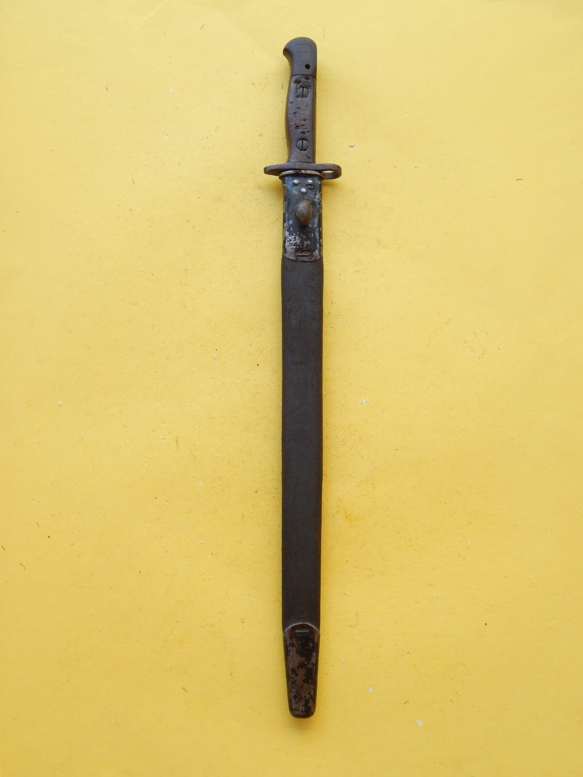 NICE ENFIELD 1907- Mk111 SWORD BAYONET /SCABBARD-- 1909 very early