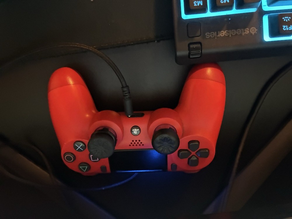 SteelSeries Keyboard, Logitech Mouse, HyperX Headset & Controller PC Bundle