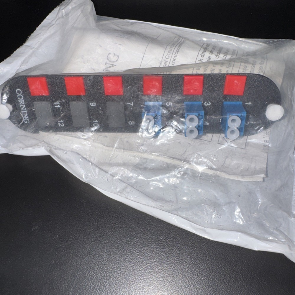 Corning CCH-CP06-A9 Patch Panel, 3 LC Duplex OS2 Singlemode Adapters ~STSI