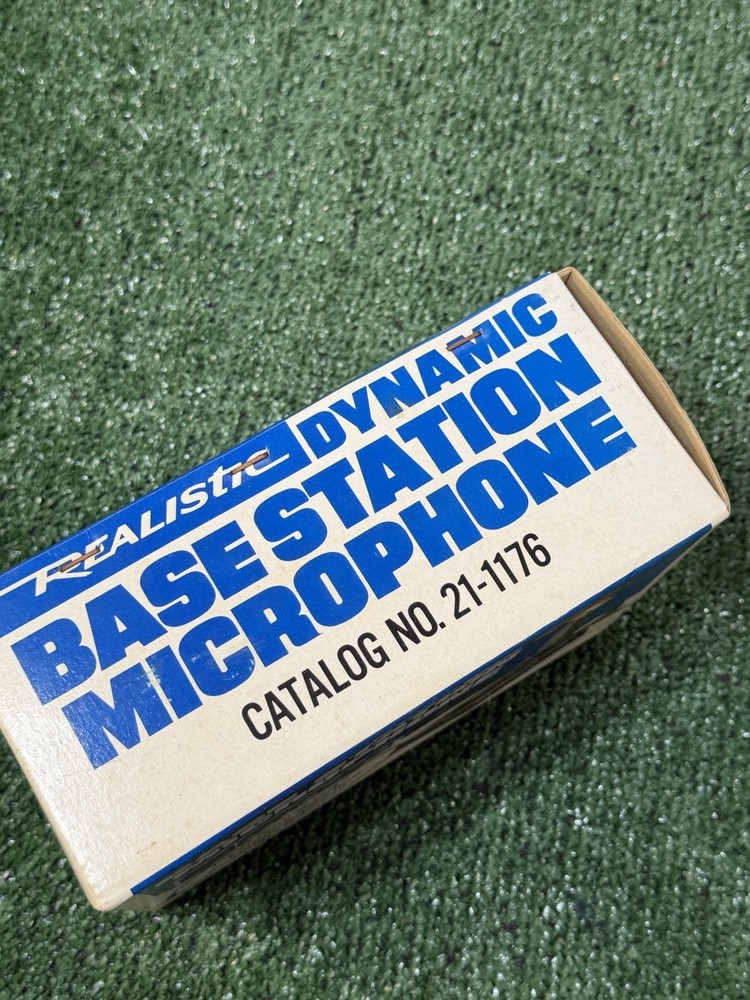 Realistic DYNAMIC BASESTATION MICROPHONE 21-1176 BRAND NEW / NEVER USED