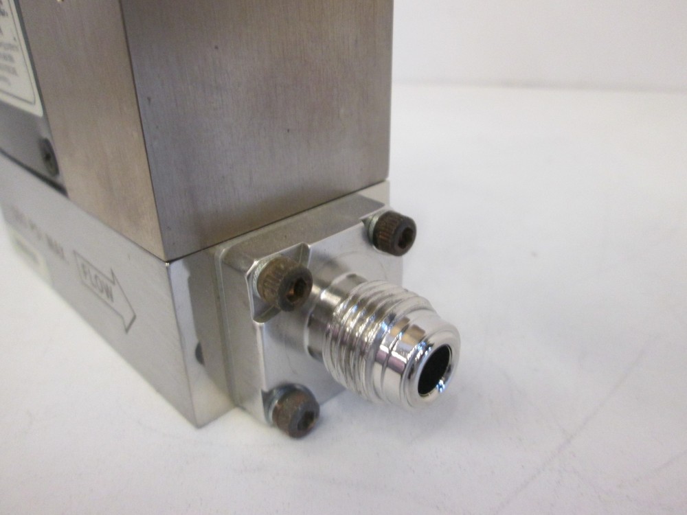 Unit Instruments, UFC-1160A, Mass Flow Controller, 1 SLM, O2, Used