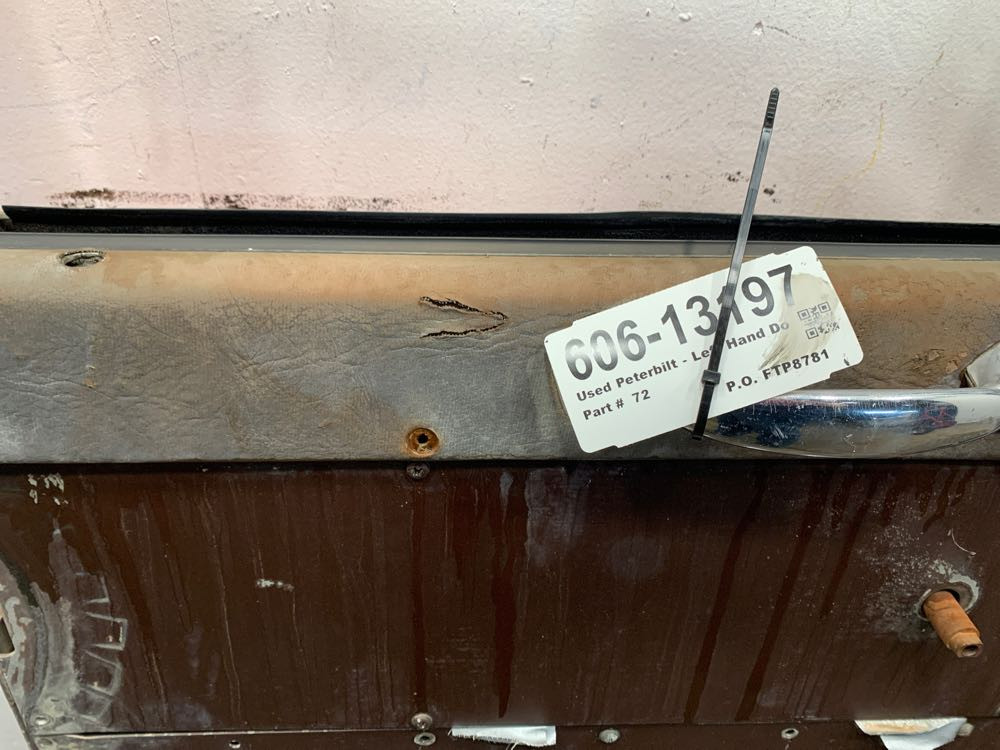 Peterbilt 378 Door (606-13197)