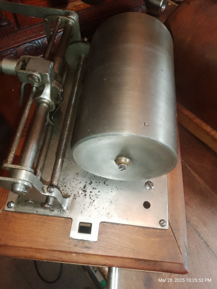 PATHE PHONOGRAPH