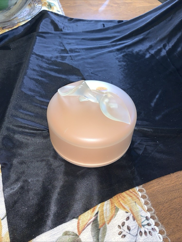 Vintage Chloe Dusting Powder Lily Container