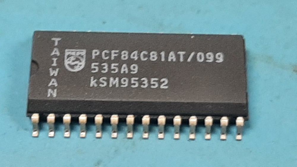 [3pcs] PCF84C81AT 8Bit UPC to Telecom SMD