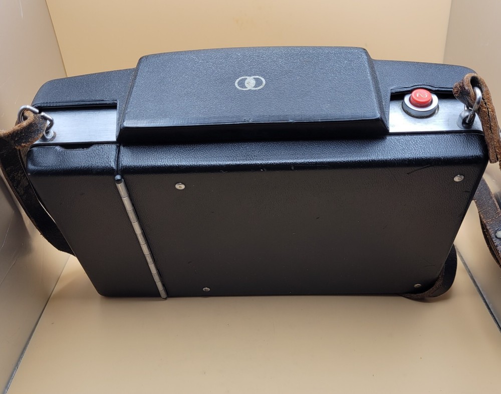 Vintage Polaroid Automatic 100 Land Camera w/Flash & Carrying Strap *UNTESTED*📸