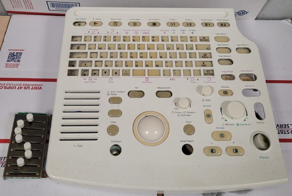 GE LOGIQ 200 PRO KEYBOARD PLASTIC