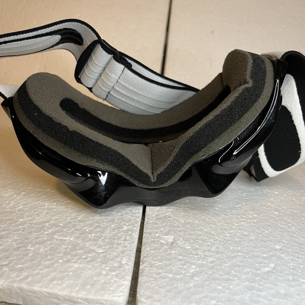 oakley ski goggles