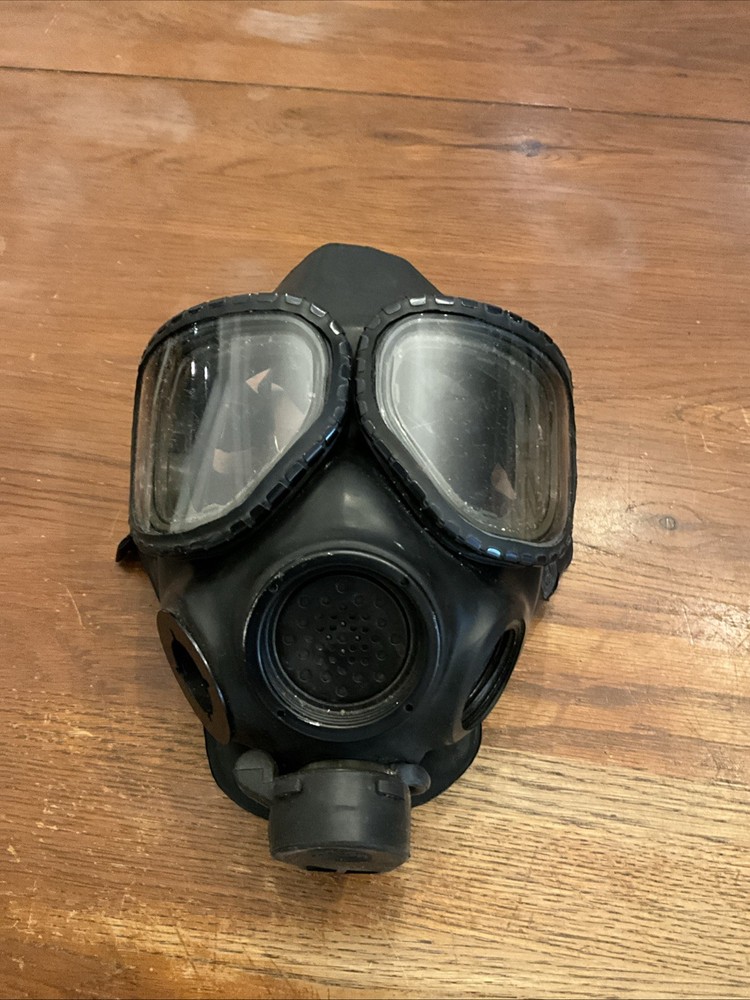 M40 Gas Mask Size Medium/large