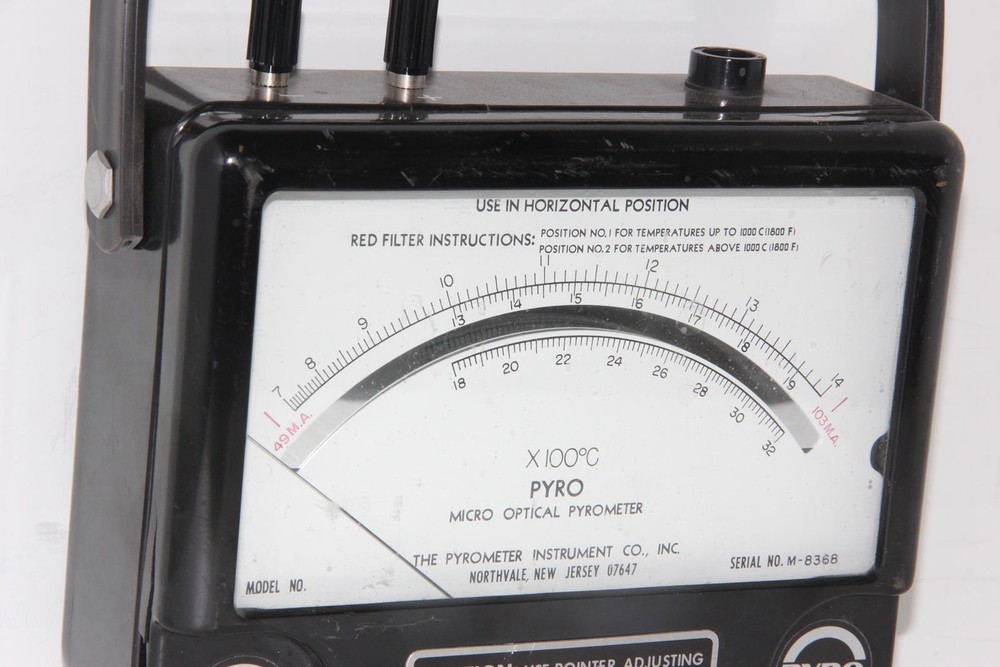 THE PYROMETER INSTRUMENT CO X100 C Micro Optical Pyrometer