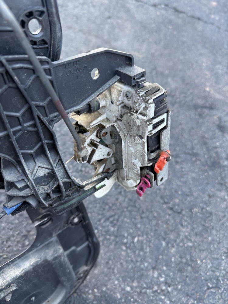 2016 Dodge Ram Front Left Inner Door Panel