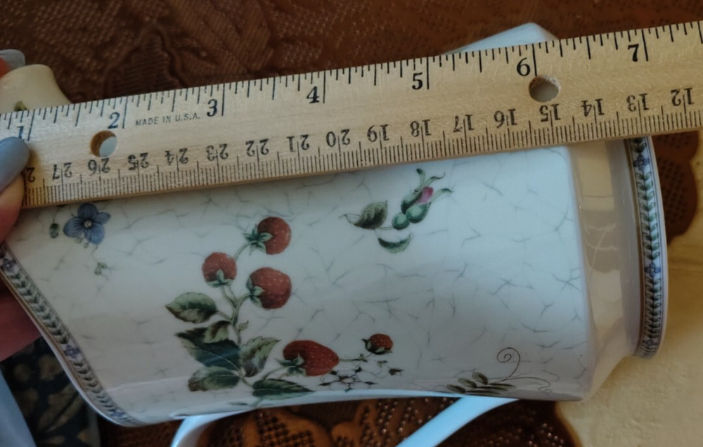 Wedgewood "Fleur" Pitcher-Made in Japan-EUC