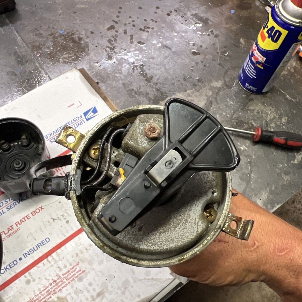 Prestolite marine V8 engine distributors
