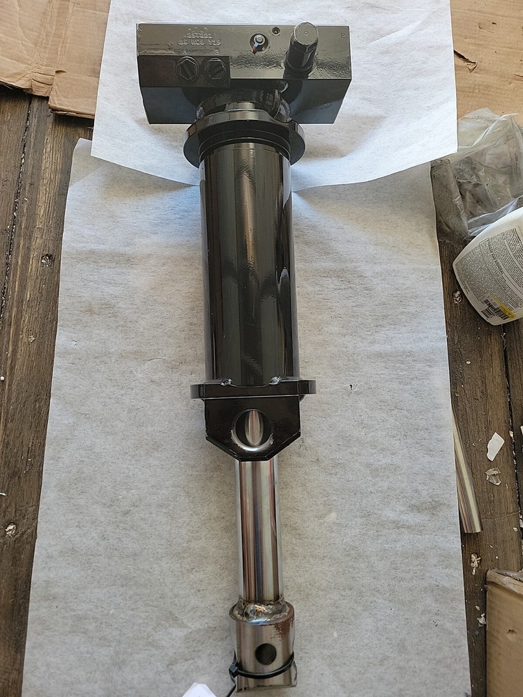 JCB Hydraulic Ram Steering Quick Hitch 4 Ports
