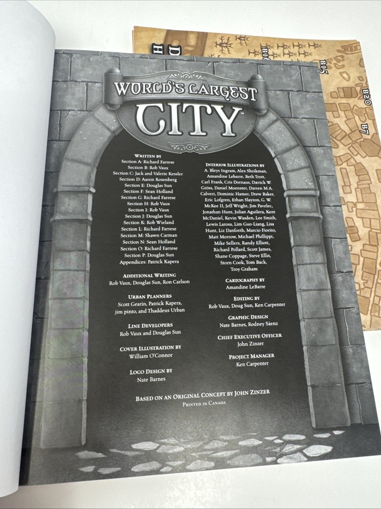 Worlds Largest City Dungeons & Dragons 3rd Edition Hardcover missing one Map