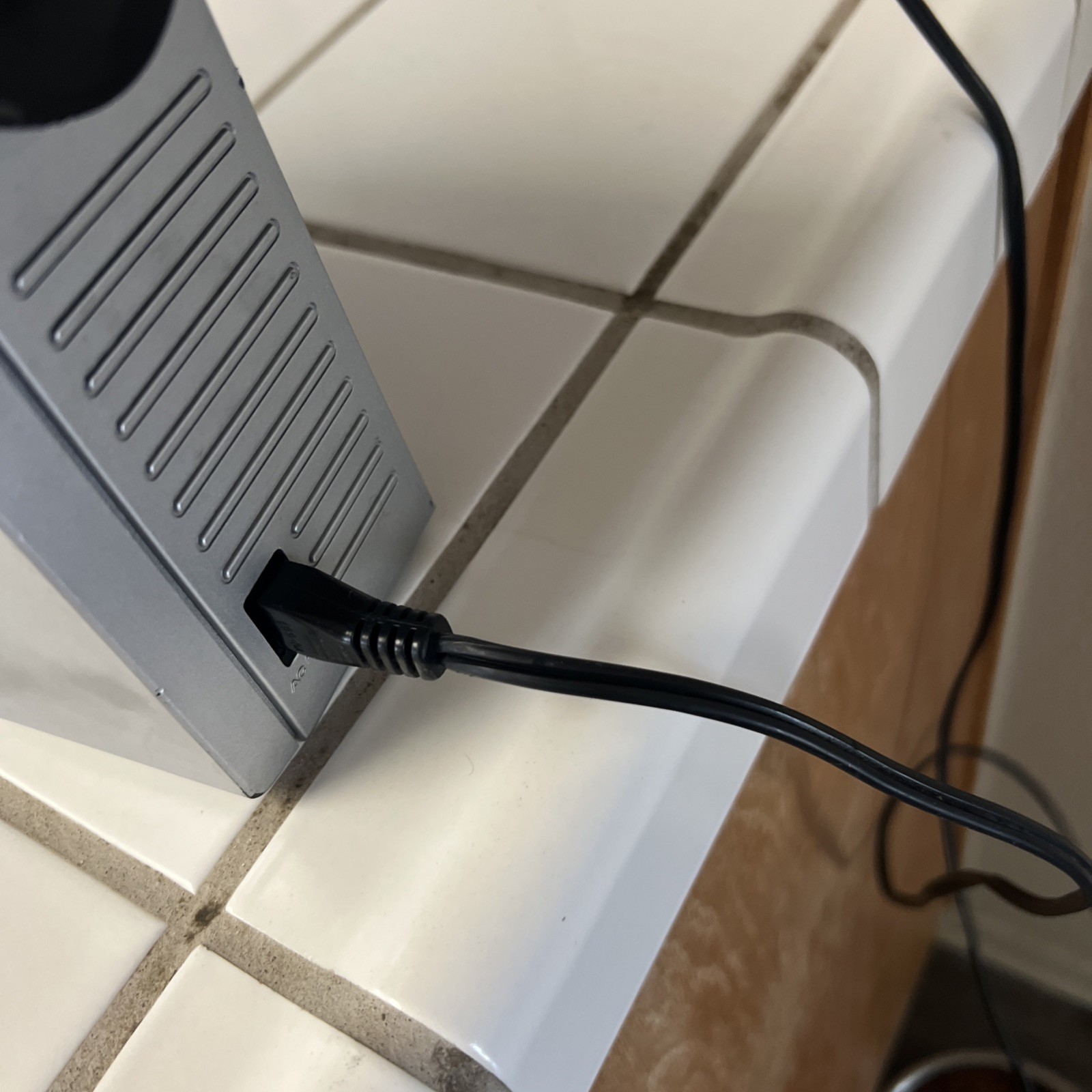 RARE Vintage Sanyo Model M2555 2 Band Radio Cassette Recorder