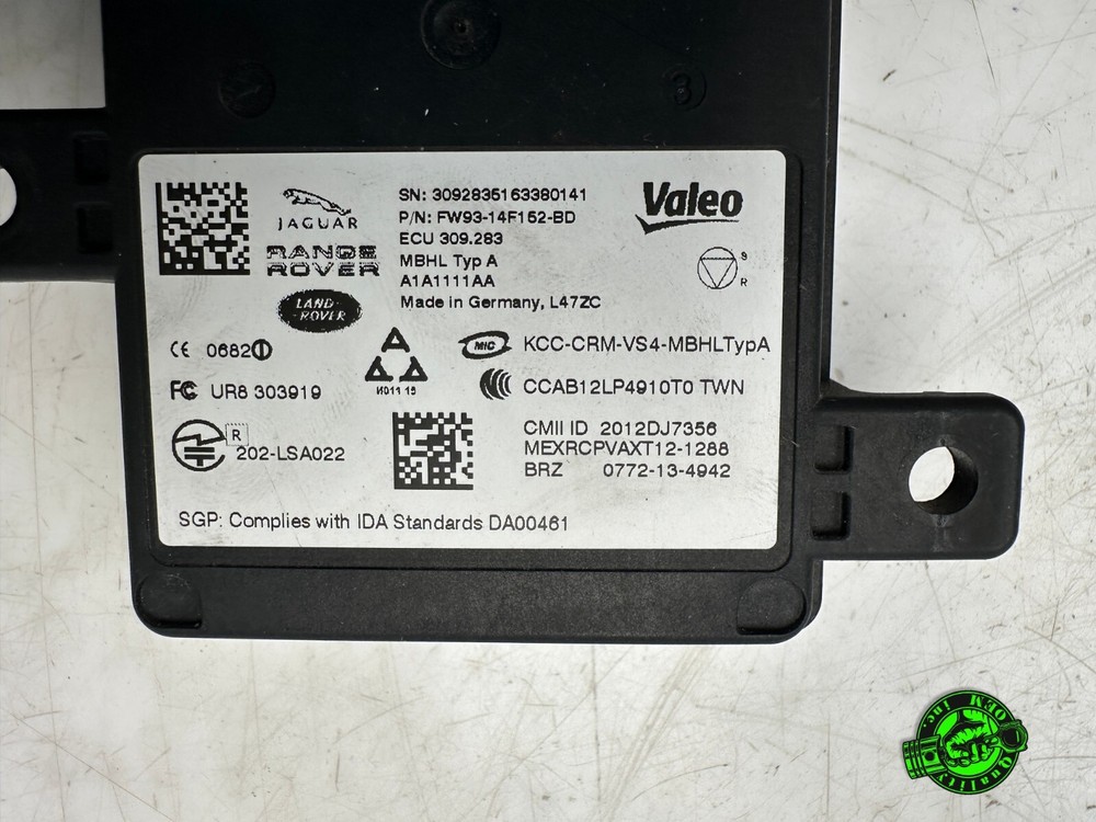 2016-2020 JAGUAR XE XF F-PACE REAR LEFT / RIGHT BLIND SPOT SENSOR CONTROL MODULE