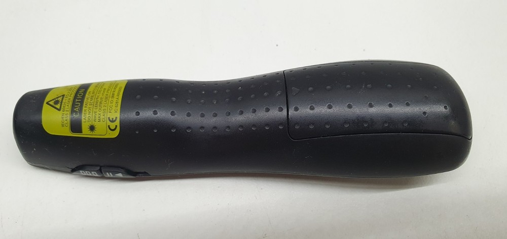 Logitech R-R0003 Presentation Pointer Remote Only Used Works & Cover READ