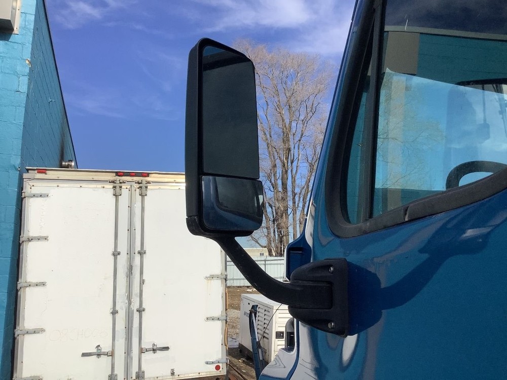 2008-2020 Freightliner CASCADIA POLY Left/Driver Door Mirror - Used