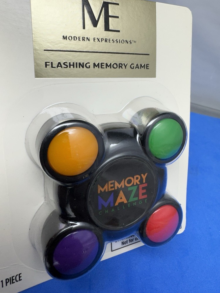 Modern Expression ME Flashing Memory Game Age 6+