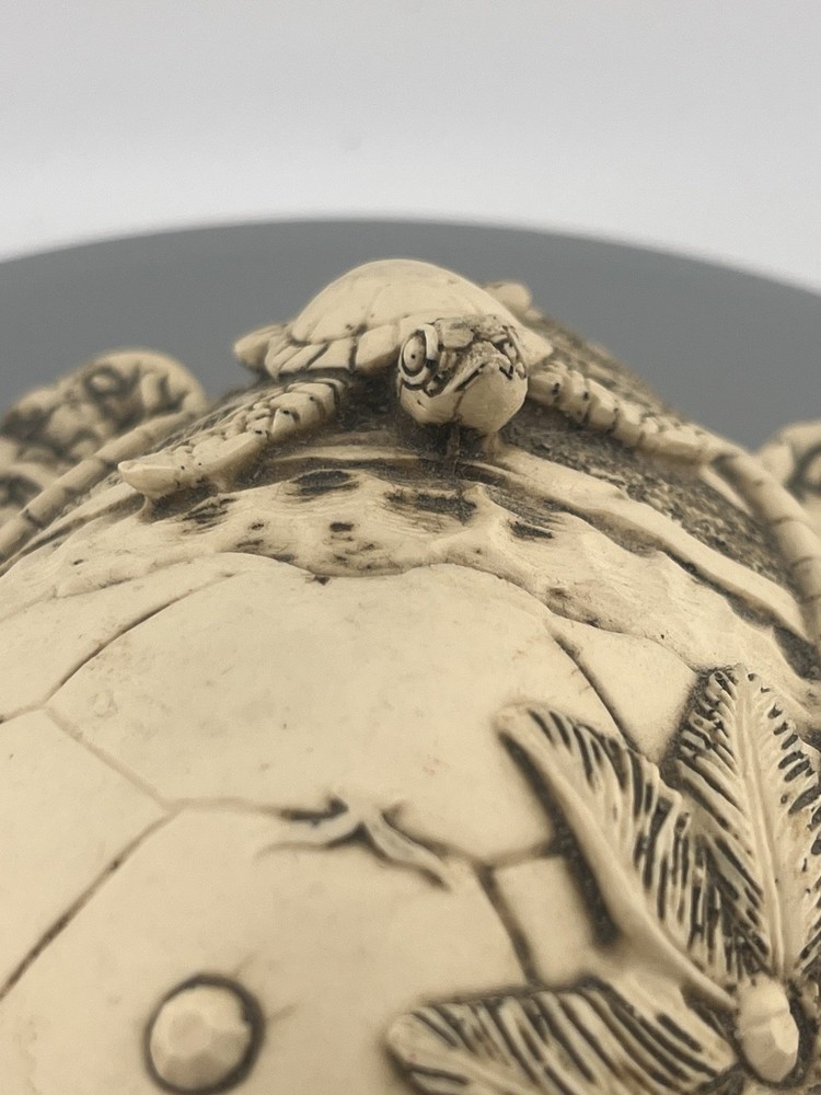 Carved Sea Turtle With Baby & Palm Tree