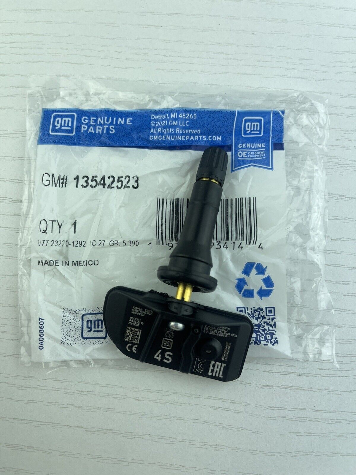 New Genuine GM Tire Pressure Indicator Sensor 13542523