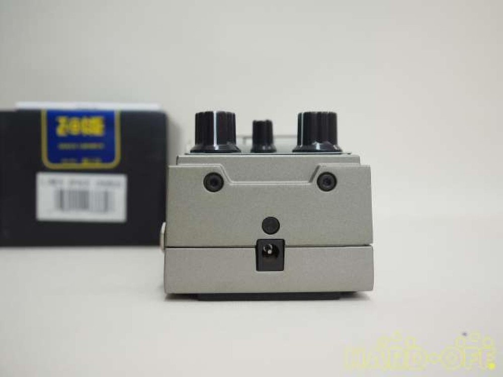 line 6 space chorus Effect Pedal