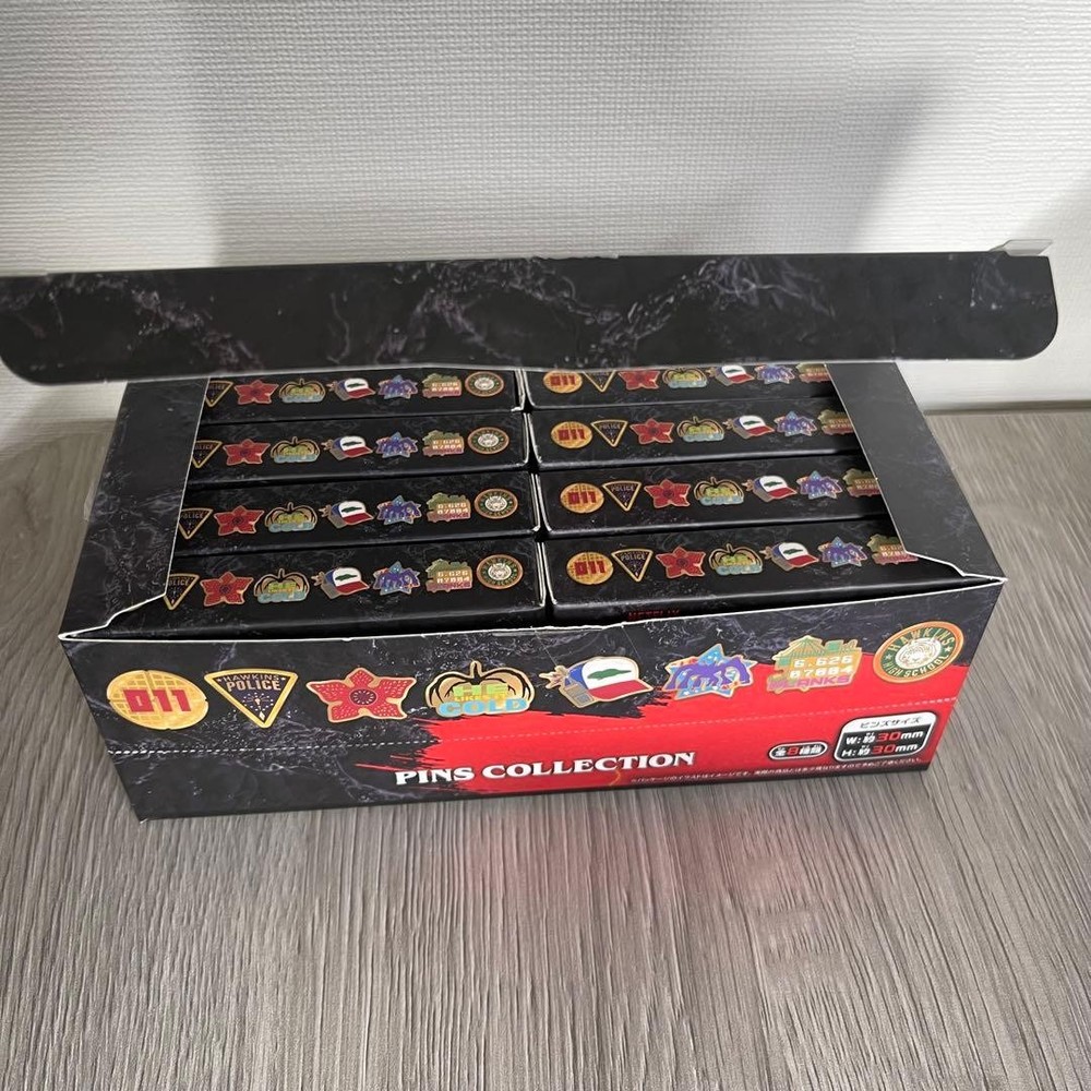 Stranger Things pin Badge complete