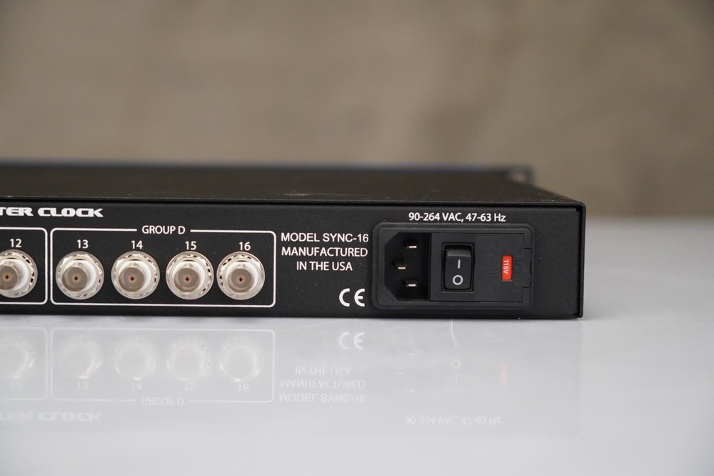 Lavry Synchrony-16 Master Clock #57389