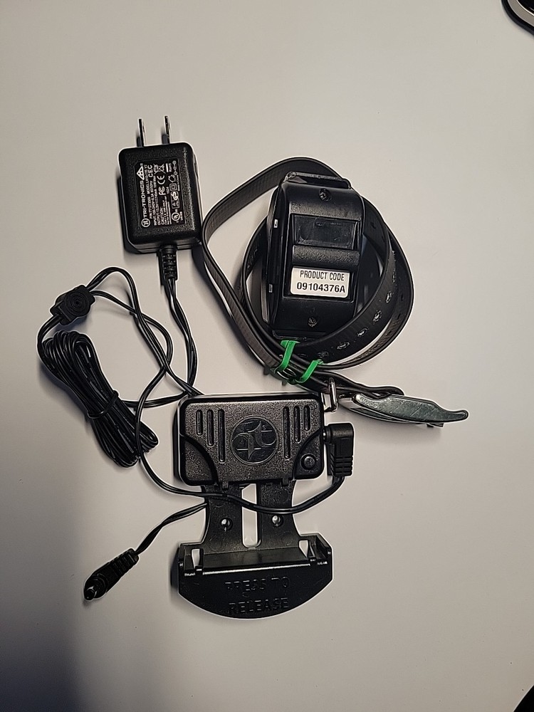 Tri-Tronics G2 EXP E-Collar - Black Strap - Charger